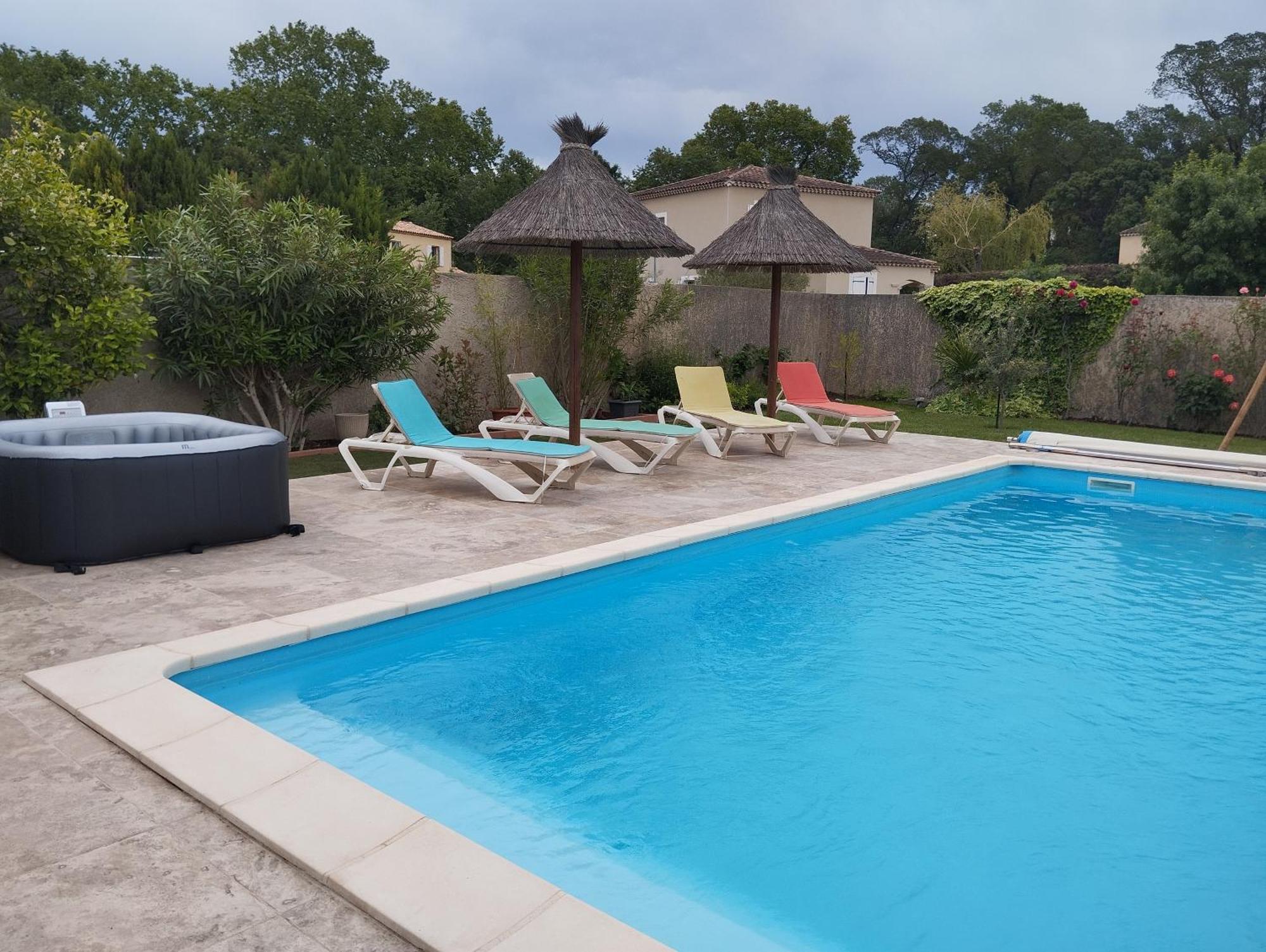 Bienvenue Au Pied Des Alpilles Apartment Saint-Etienne-du-Gres Exterior photo